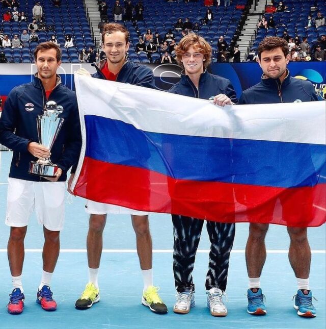 🎾Rusia campeona de la ATP CUP🎾
.
.
🔴¿Eran los favoritos del torneo?
.
.
🔴Danos tu opinión.
.
.
🎾@tipsterscs🎾
.
#teamrussia🇷🇺 #tennis🎾 #apuestas #atpcup #tipster